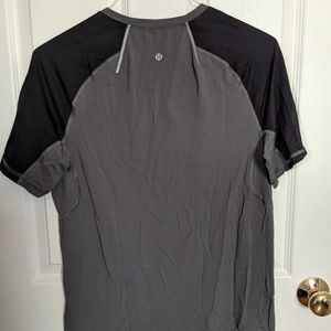 Lululemon Athletic Shiet